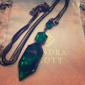 Kendra Scott Wyatt Necklace